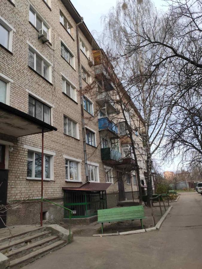 2-Х Комнатная Квартира Korosten Ngoại thất bức ảnh